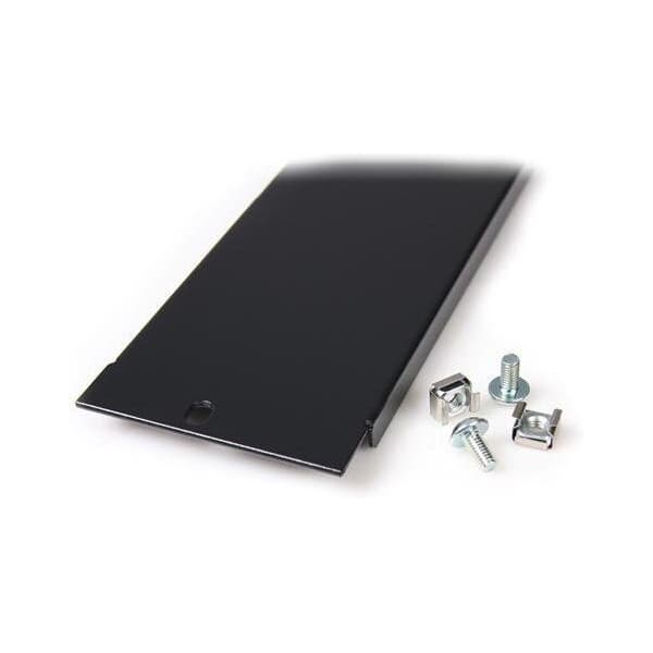 StarTech 2U Rack Blank Panel -peitelevy
