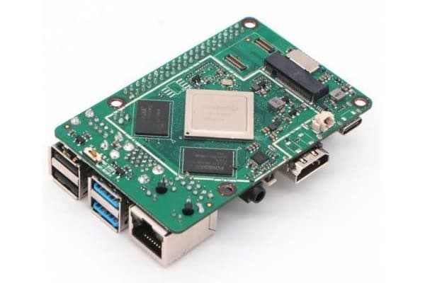 CLUB3D USB-autolaturi 1xUSB CA 63W 12/24V vähittäismyynti (CAC-1922)