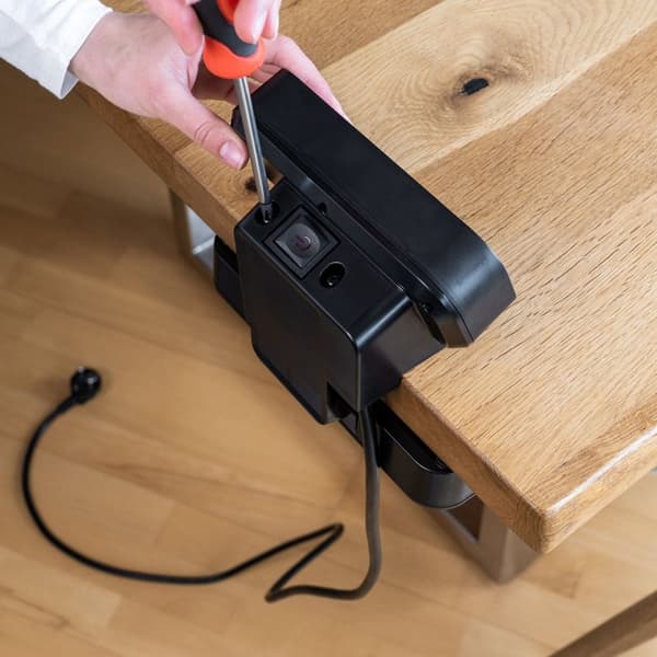 Brennerstuhl estilo Duplex strømskinne 1x USB CA 10x jordede stik - Duplex - Sølv, Sort