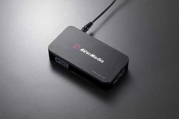 AVerMedia EZRecorder 330 ER330 Game Capture Box - Sort