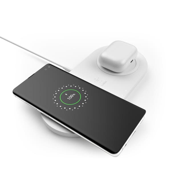 Belkin BOOST CHARGE Dual - Trådløs oplader + 30W AC-adapter - Trådløs oplader - 10W - Hvid