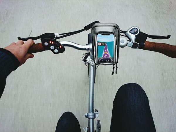 Cellularline Rider Shield -matkapuhelin/älypuhelin musta (MOTOHOLDERCASEK)