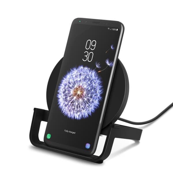 Linksys Belkin BOOST CHARGE - Trådløs oplader + AC Adapter - 10 Watt - QC 3.0 - Sort (WIB001VFBK)