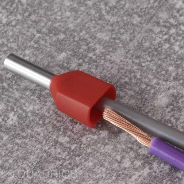 Quadrios 22C440 kaksoisholkit 10 mm² osittain eristetty punainen 1 sarja (22C440)