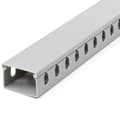 Pikkukuva 1 / 5: StarTech.com Open Slot Cable Management Raceway kannella, 1-1/2" (38mm)L x 2,50cm (1") (25mm)K, 6,5ft (2m) pituus, 1/4" (8mm) aukot, PVC Verkkokaapeli