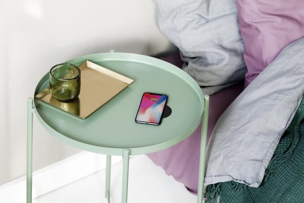 Zens Qi Trådlös Inbyggd Laddare för mobiltelefoner - Svart