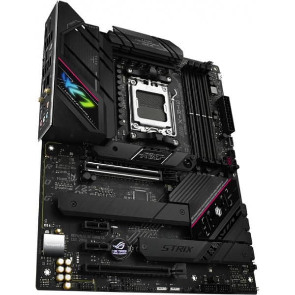 ASUS ROG STRIX B650E-F GAMING WIFI ATX moderkort