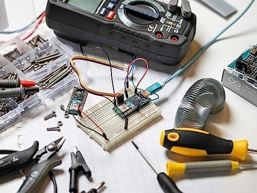 CLUB3D USB-autolaturi 1xUSB CA 63W 12/24V vähittäismyynti (CAC-1922)