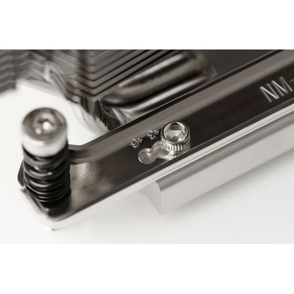 Noctua NH-U12S TR4-SP3-processorfläkt