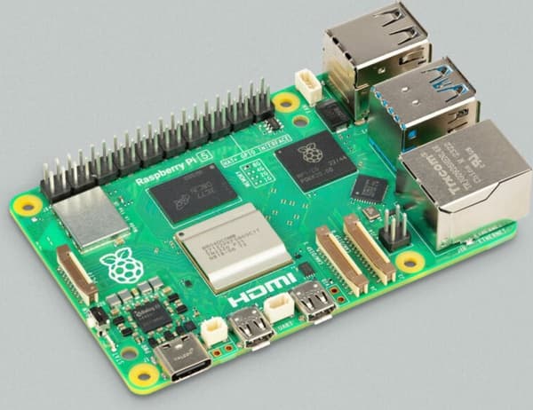 Raspberry Pi 5B utvecklingskort 2400 MHz Arm Cortex-A76 (SC1112)