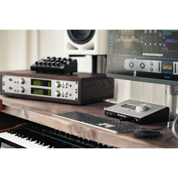 Universal Audio Apollo x4 Gen 2 STU+ ljudkort för Thunderbolt 3