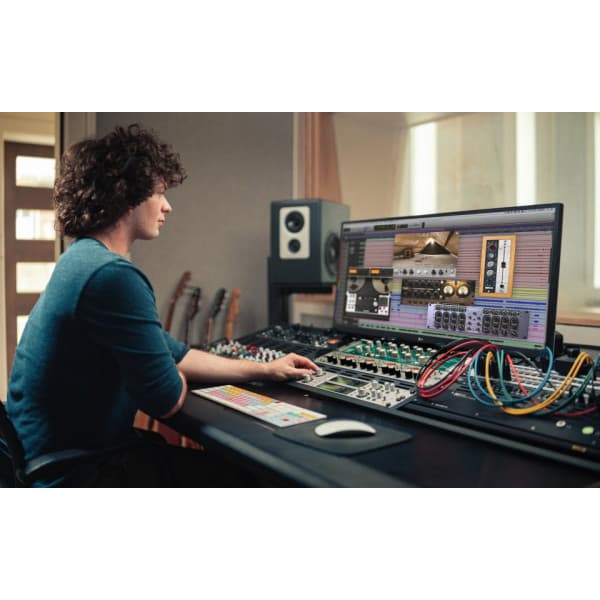 Universal Audio Apollo x8 Gen 2 ESS+ lydkort til Thunderbolt 3