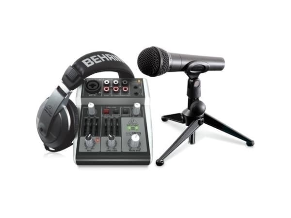 Behringer PODCASTUDIO 2 USB för USB-inspelning och podcasting