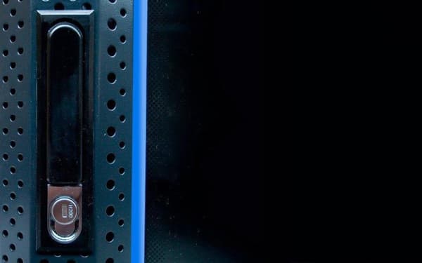 10 tommer 9U serverskab med glaslåge 312x310x486mm (BxDxH)