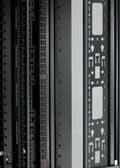 Miniatyrbild 6 av 6: APC NetShelter SX 42U 600 mm bred x 1070 mm djup …