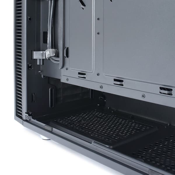 ATX Semitorn Fractal FD-CA-DEF-C-BK Svart