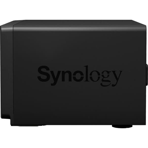 NAS-server - SYNOLOGY - DiskStation DS1821+ - 8 fack - AMD Ryzen V1500B - 4 GB RAM