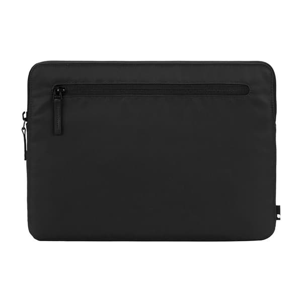 Incase Compact Sleeve Flight Nylon -kansi taskulla MacBook Prolle 14" (M3/M2/M1/2023-2021) (musta)