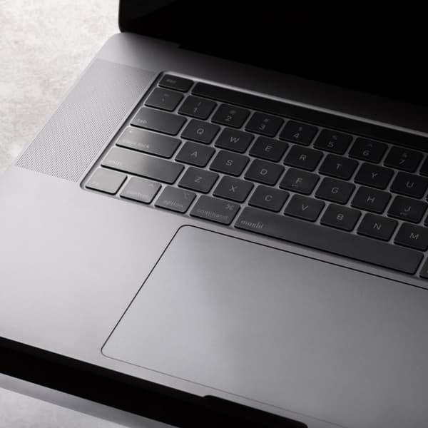 Moshi ClearGuard MB - Tangentbordsskydd för MacBook Pro 14" / 16" / MacBook Air 13,6" / 15" (M3/M2/2024-2022) (amerikansk layout)