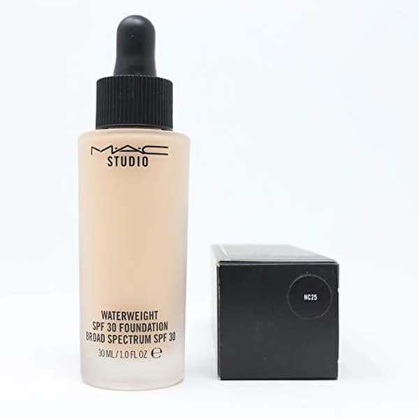 MAC® Studio Waterweight SPF30 Foundation NC25 30 ml