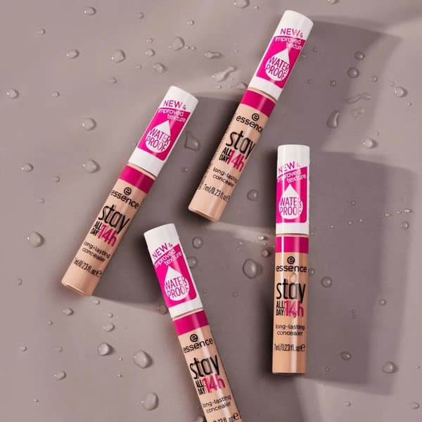 Anticerne - ESSENCE - Stanna hela dagen 14h - 40 Varm Beige - Vegansk - Vattentålig