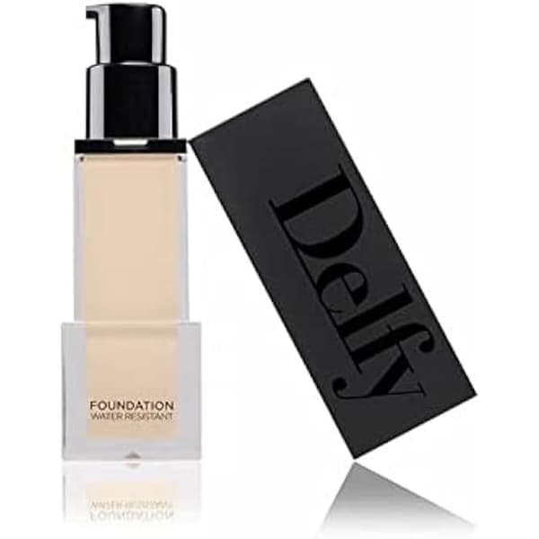 Foundation - Delfy - Vattentålig - Nyans 10 beige - 1 st - Alla hudtyper