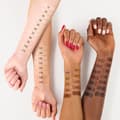 Miniatyrbild 4 av 6: Essence - Foundation Stick Foundation Stick - 320 -
