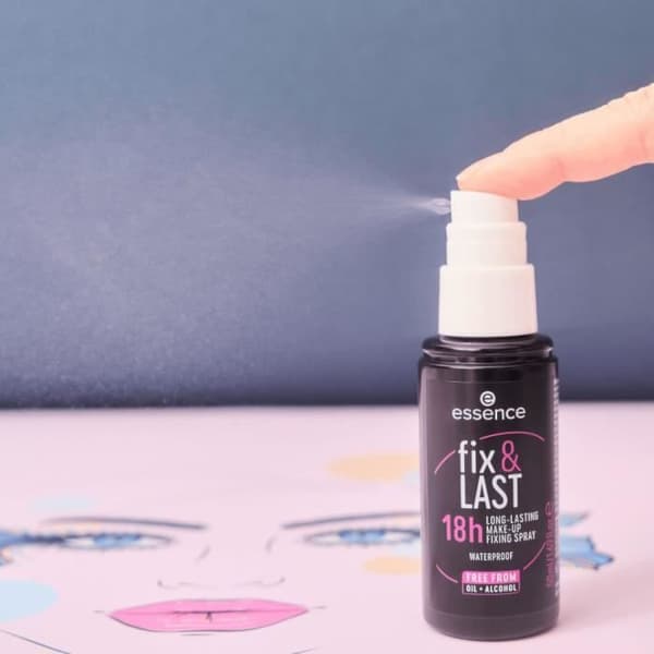 Essence - Spray Fixeringsspray för Makeup Fix &amp; Varar 18h -