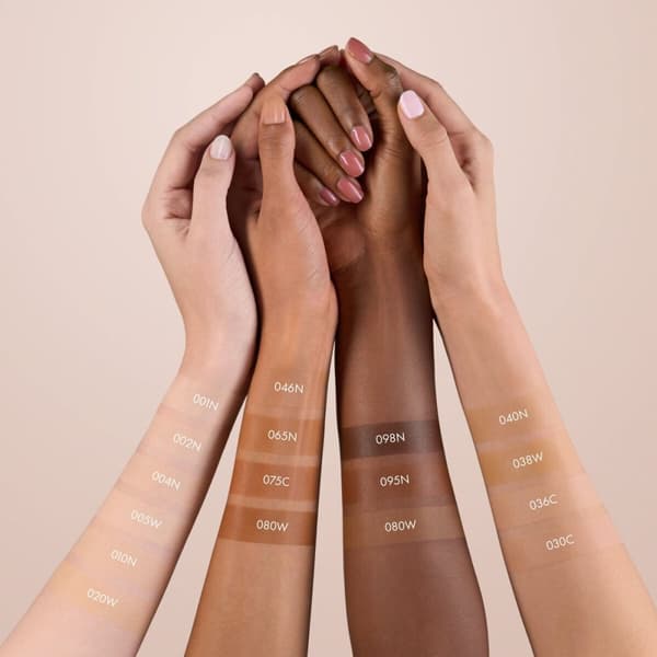 Flydende makeup foundation Catrice Nude Drop Nº 040N 30 ml