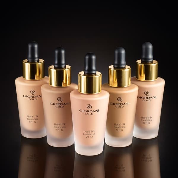 Oriflame Giordani Gold Liquid Silk Foundation SPF 12 - Amber 30 ml