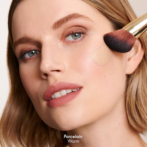 Oriflame Giordani Gold pitkäkestoinen mineraalimeikkivoide SPF 20 - vaaleanbeige neutraali 30 ml