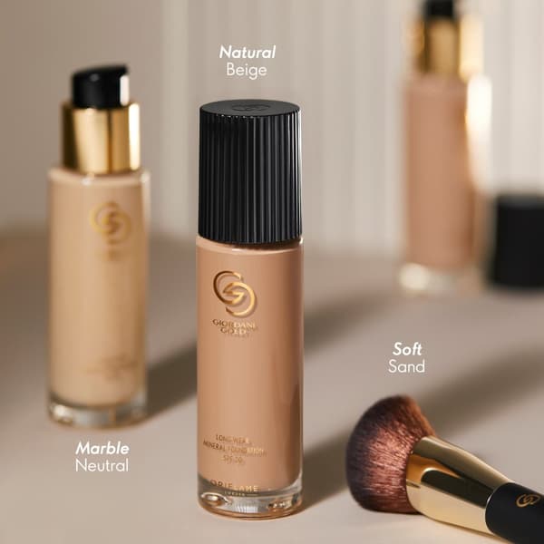 Oriflame Giordani Gold pitkäkestoinen mineraalimeikkivoide SPF 20 - vaaleanbeige neutraali 30 ml