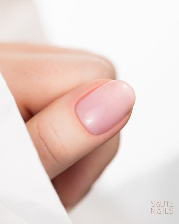 SAUTE NAILS Hybrid base til negle Express LIGHT ROSY BASE - 8ml