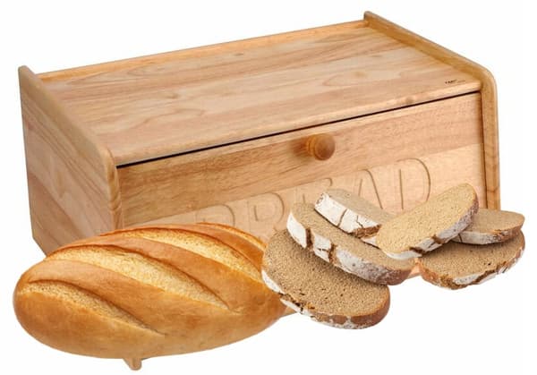 Kumipuusta leipälaatikko