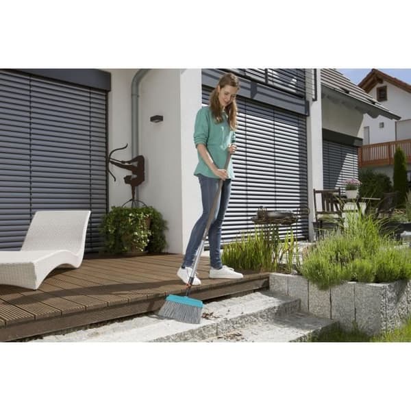 GARDENA Terrasskvast 32 cm combisystem® - Högkvalitativ mjuk borste - PET plastfodral - 25 års garanti (3609-20)