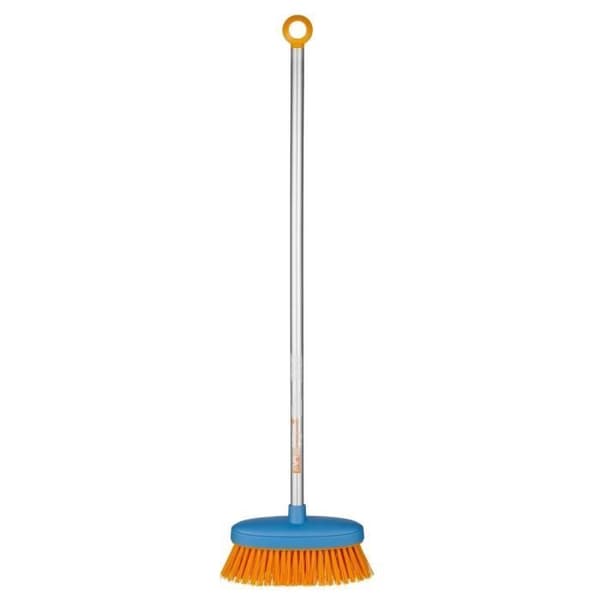 Roadmenders kvast - FISKARS - Myfirstfiskars™ - Aluminiumskaft - Fina mjuka plastborst