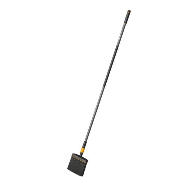 Trädgårdsraka - FISKARS - Quikfit™ - 26 cm - Polypropylenborst - Snabb rengöring