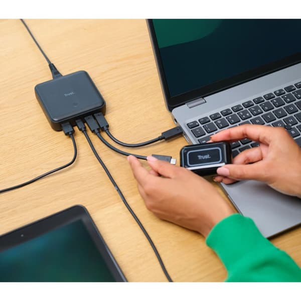 Telakka / latauspohja Trust 25242 USB 2.0 Tyyppi C