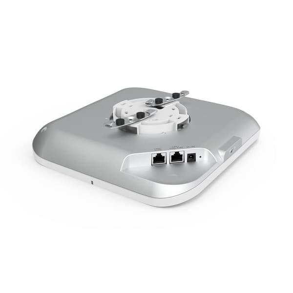 Router EnGenius ECW536