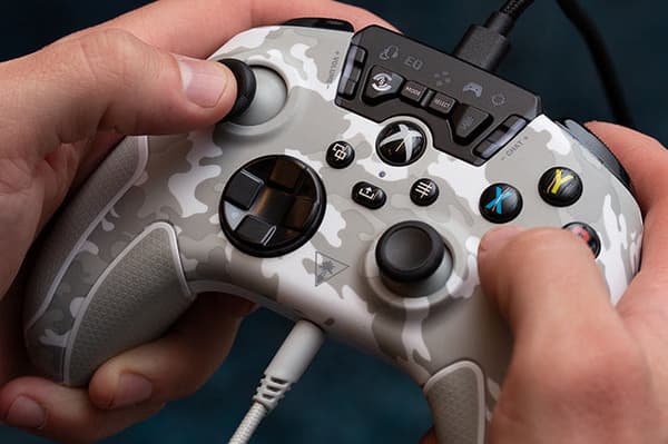 Turtle Beach controller Recon, arctic camo