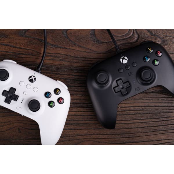 8BitDo Ultimate Wired Controller - Hall Edition -langallinen peliohjain, musta, Xbox / PC