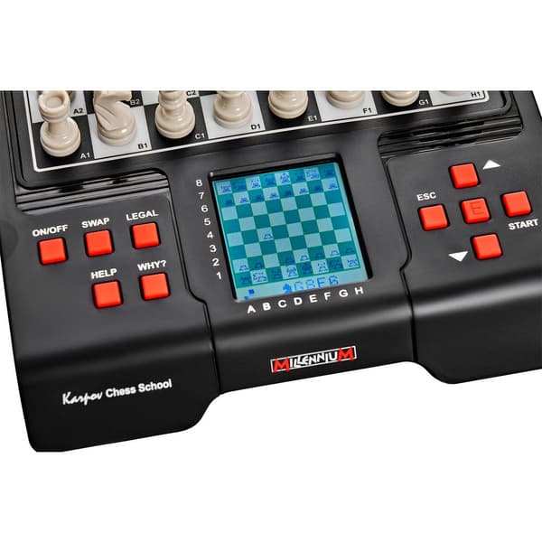 Millennium M805 Karpov Schackdator, schacksola