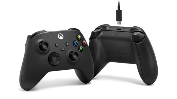 Xbox Wireless Controller M för PC + USB C-kabel