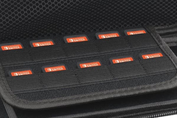 DELTACO GAMING GAM-089 Hard Case Bæretaske til Nintendo Switch - med 10 opbevaringsrum - Sort