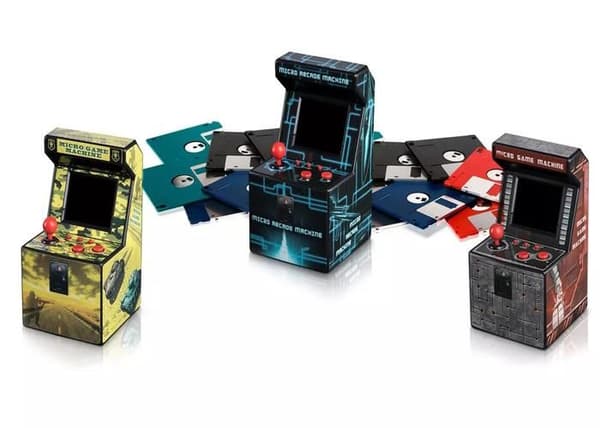 Bärbar konsol - ITAL - Mini Arcade Retro - 250 integrerade spel - 2,5-tums TFT-skärm - 4 timmars batteritid