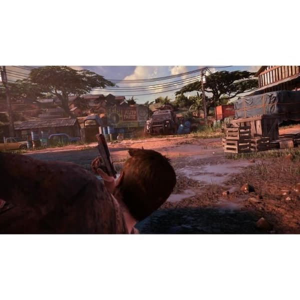 PS4 1TB + Uncharted 4: A Thief's End- USED