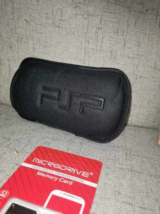 PSP Street Sony + Fodral + minneskort + Spel- USED