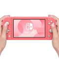 Pikkukuva 4 / 4: Nintendo Switch Lite Coral -järjestelmä