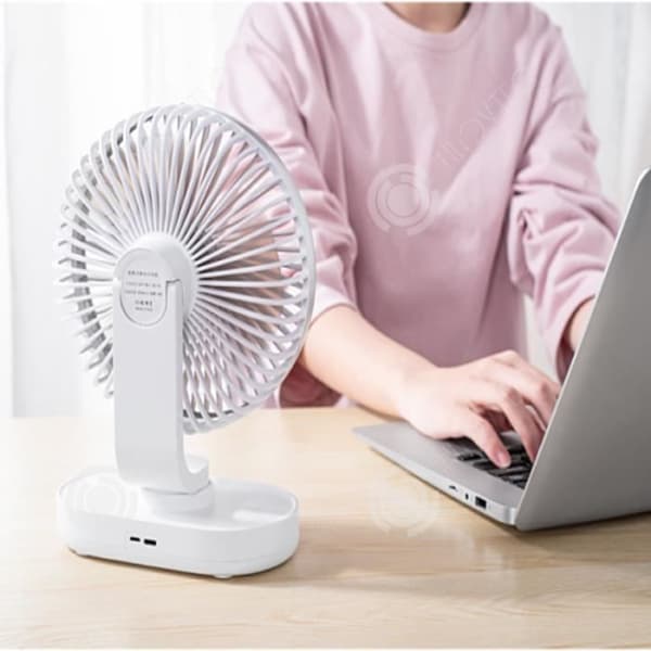Fläkt - Tech Discount® - USB - Tyst - 4 hastigheter - Svängbar huvuden