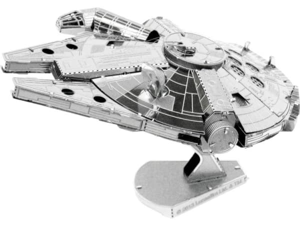 Metal Earth Star Wars Millenium Falcon byggsats i metall